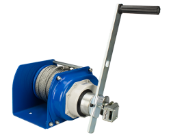 Лебедка ручная CHW-3.0, г/п 3200 кг, канат 40 м Лебедка ручная CHW-3.0, г/п 3200 кг, канат 40 м
